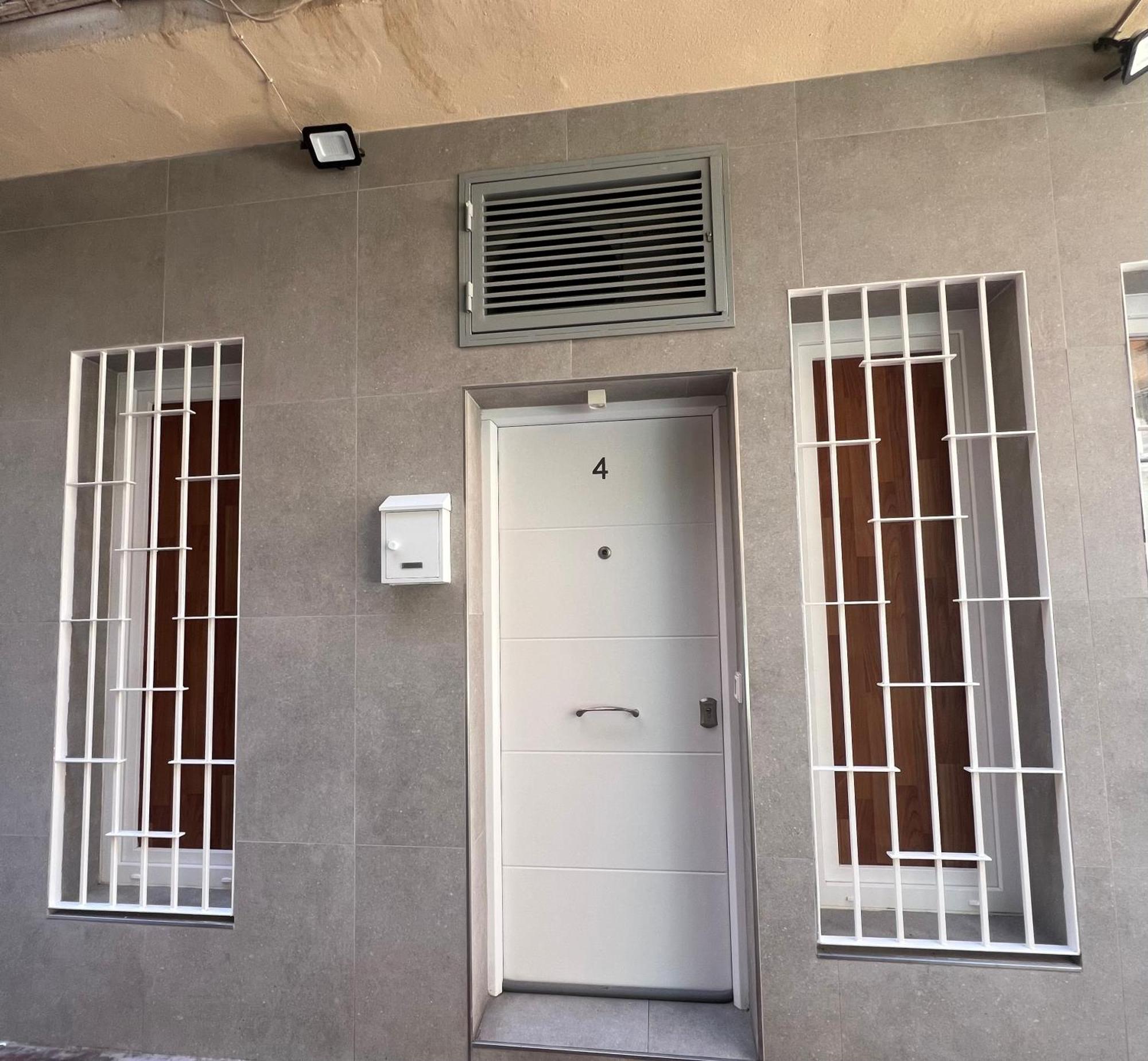 Fantastico Piso A 5 Minutos De La Estacion De Bus Y Tren A Metros De La Playa Málaga Exterior foto